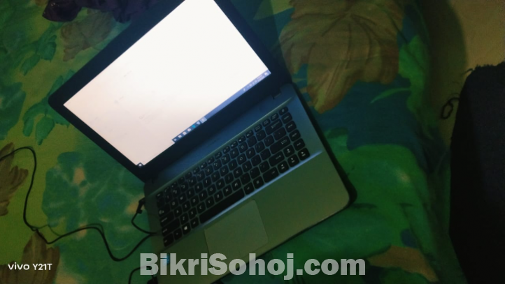 Asus Laptop 4gb Ram 500gb Hard Disk Fresh Condition
